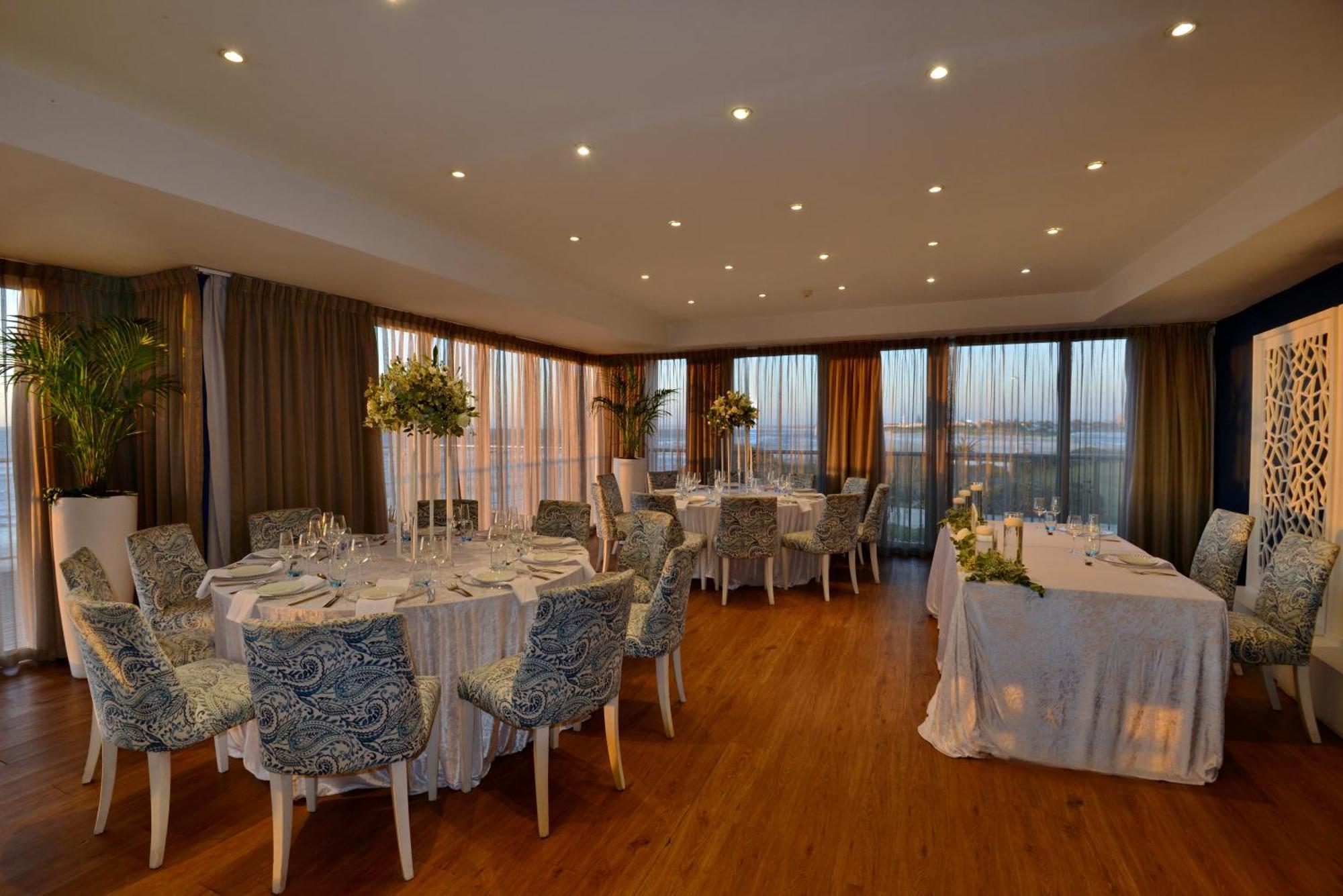 Lagoon & 4* Cape Town