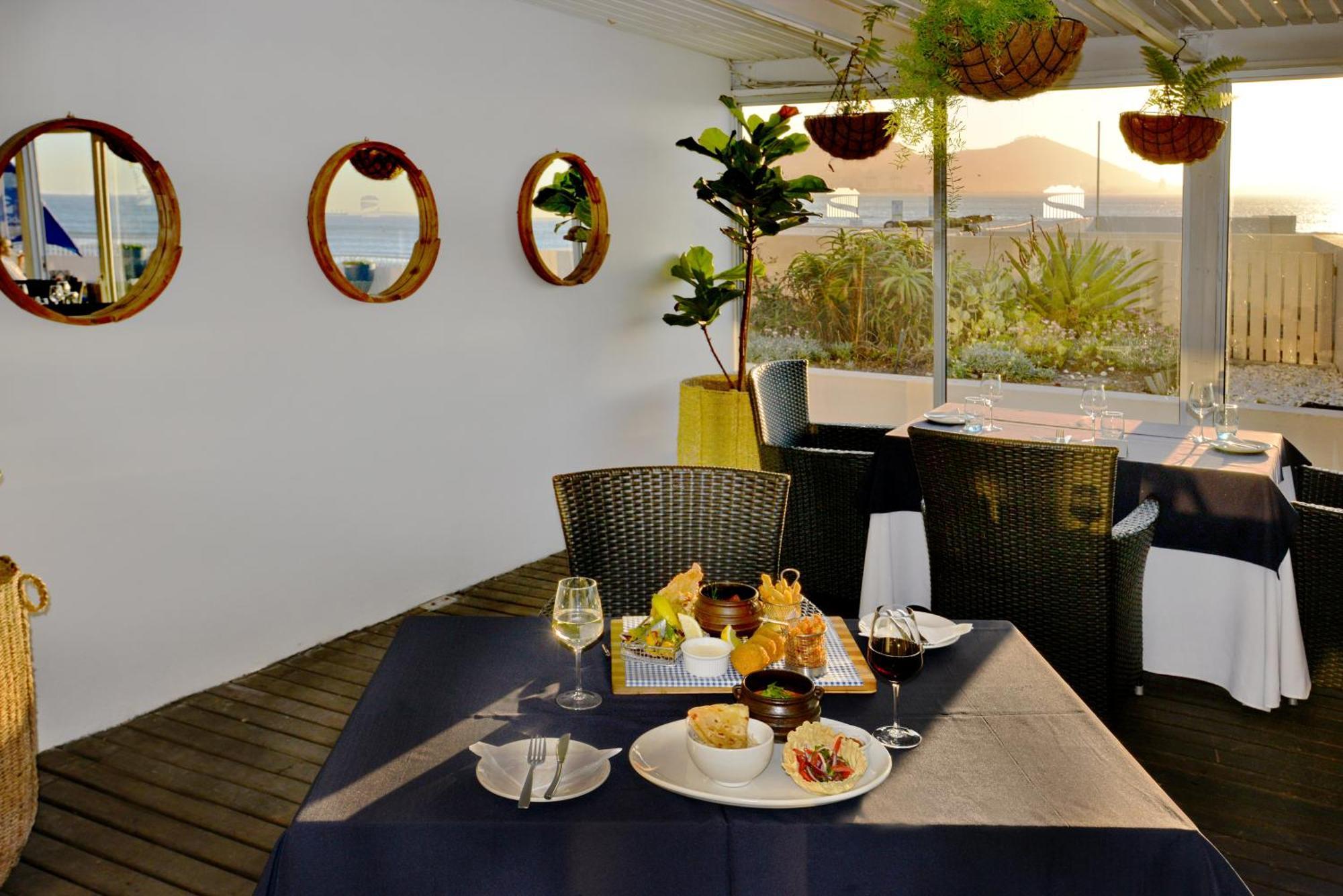 Lagoon & Hotel Cape Town