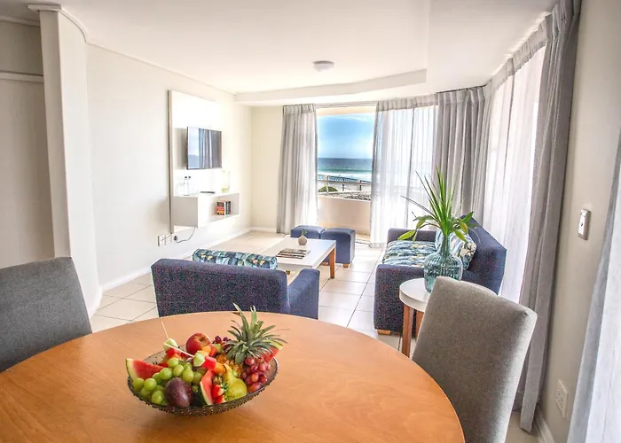 Lagoon Beach Hotel&Spa